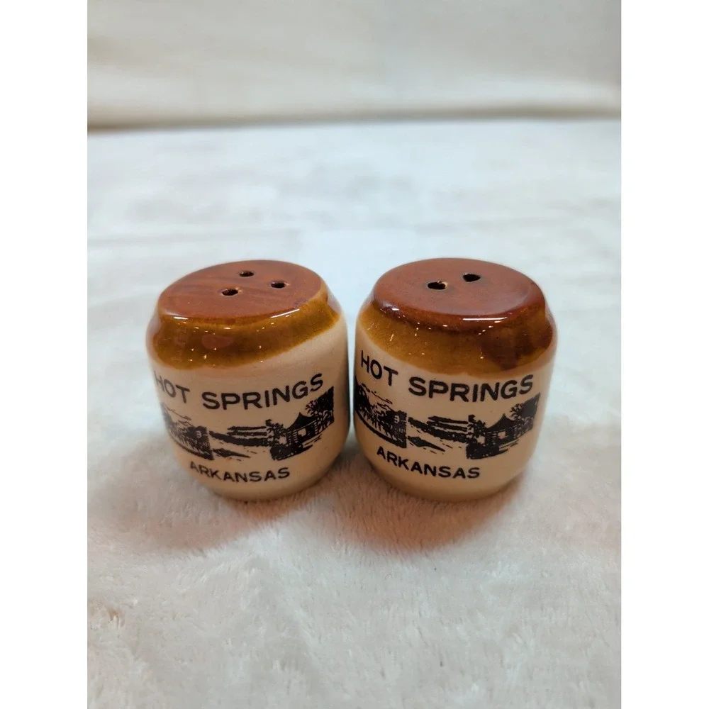 Vintage Hot Springs Arkansas Souvenir Salt and Pepper Shakers Ceramic Barrel Set